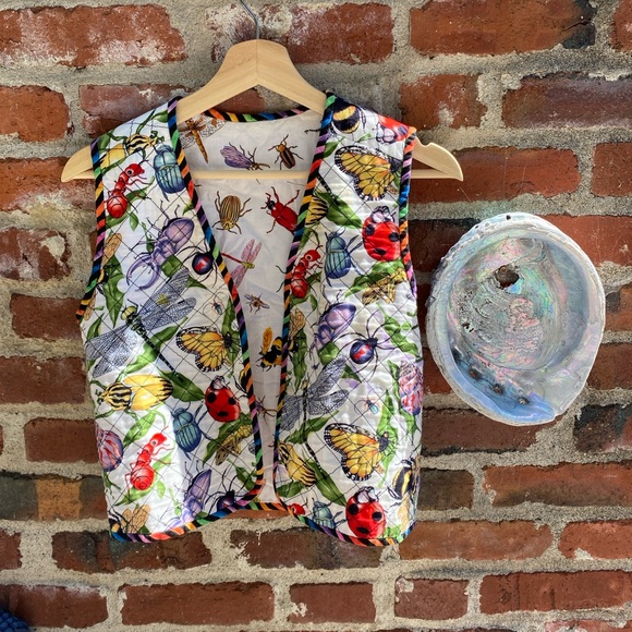 Reversible Insect Print Quilted Vest - Picture 3 of 3